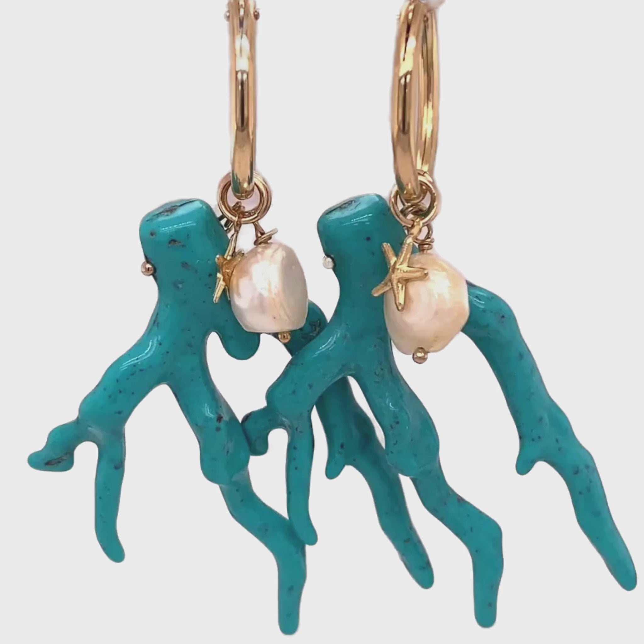 Statement Oorbellen met turquoise koraal hanger